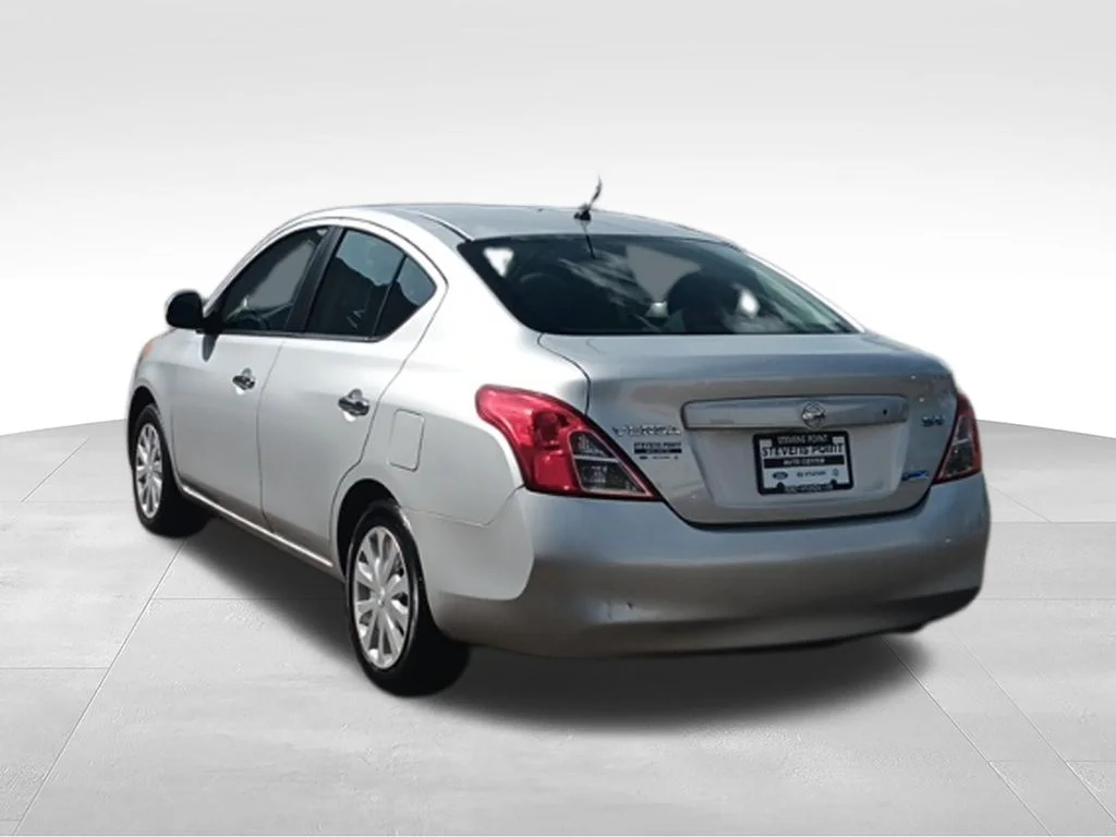 Used 2012 Brilliant Silver Metallic Nissan 1.6 SV image 5