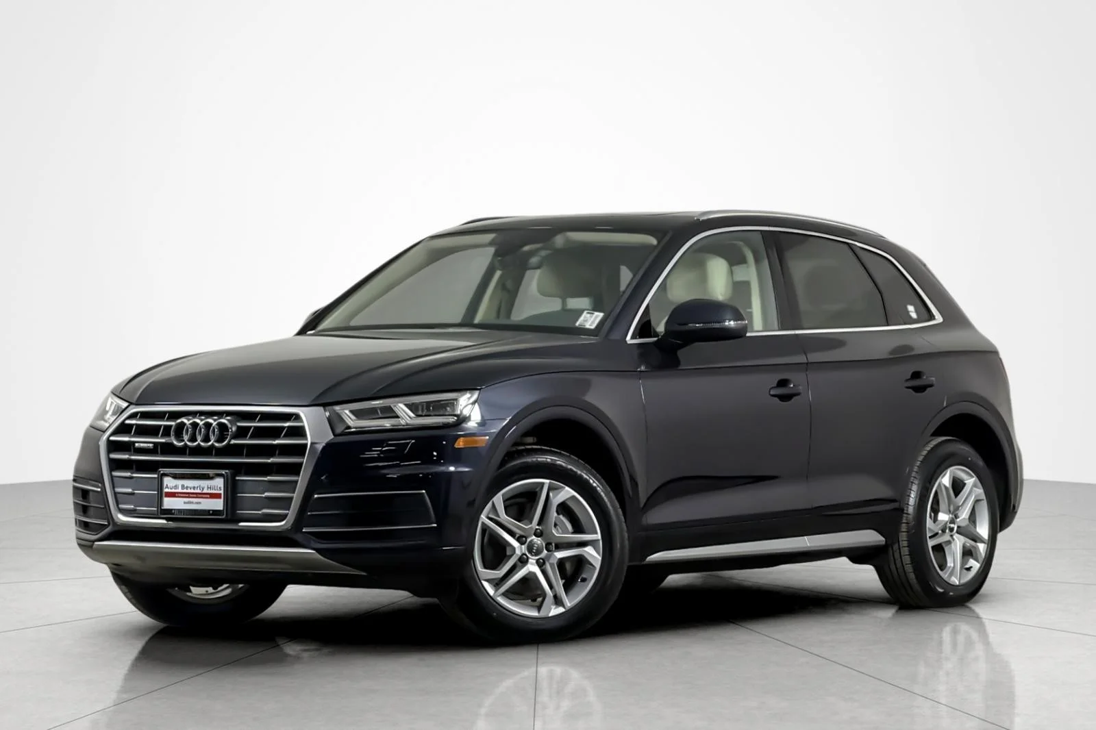 Used 2018 Moonlight Blue Metallic Audi 2.0 TFSI Premium Plus image 1