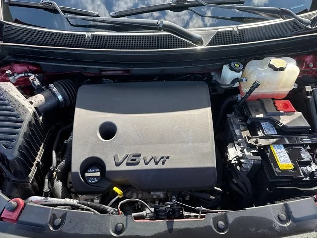 Used 2023 RADIANT RED TINTCOAT Chevrolet LT Cloth image 26