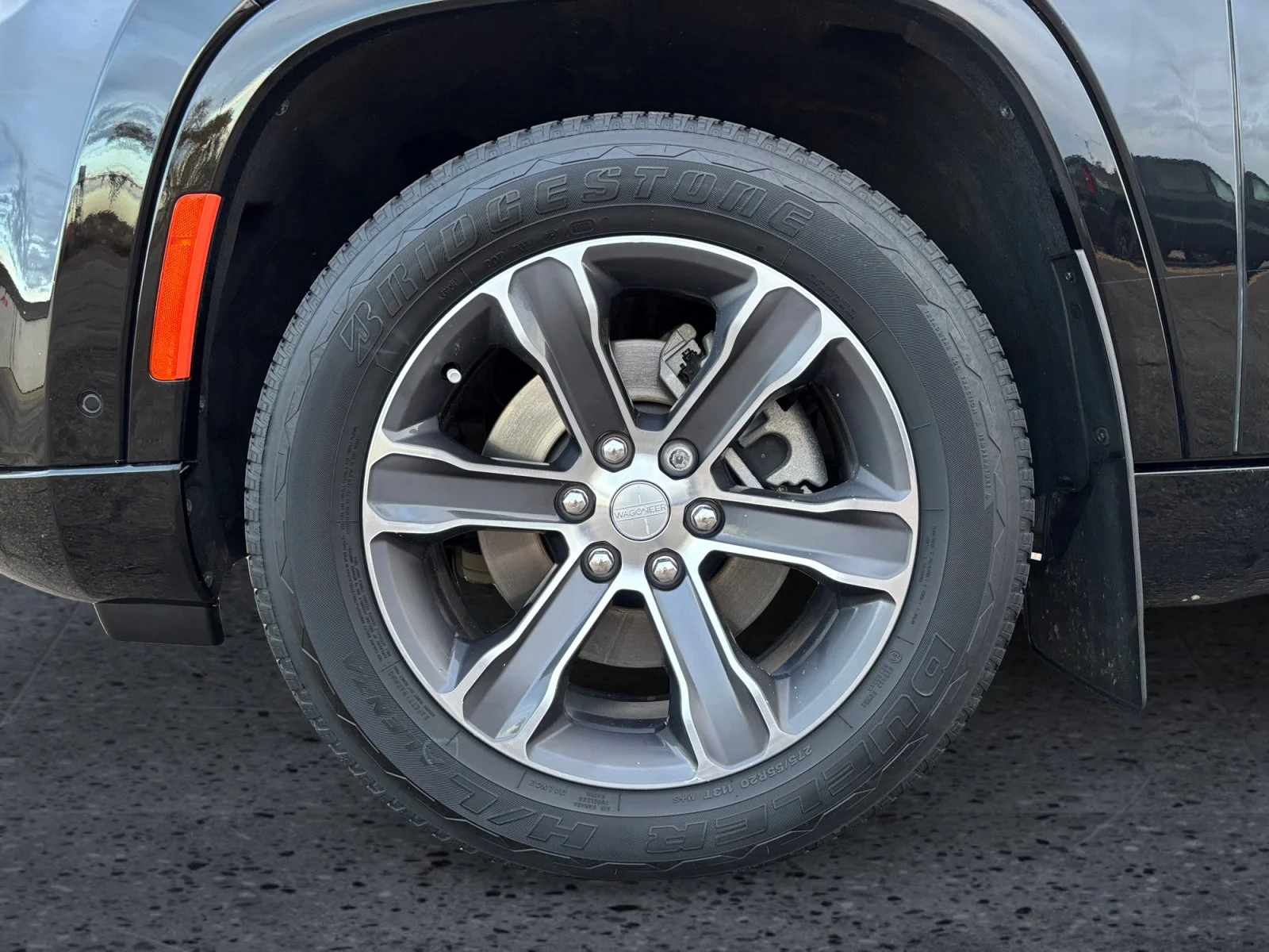 Certified Used 2023 Black Jeep 4x4 image 9