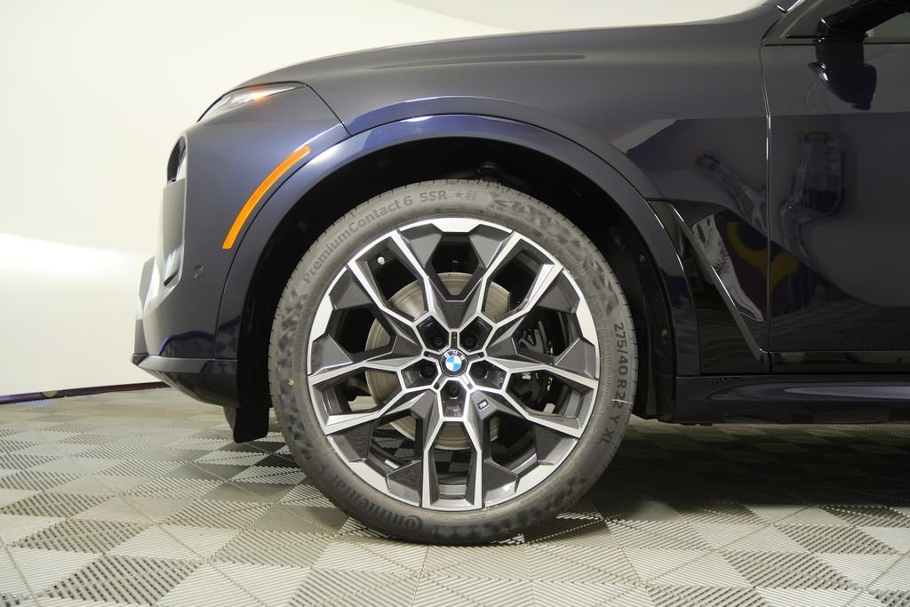 Used 2026 Carbon Black Metallic BMW xDrive40i image 7