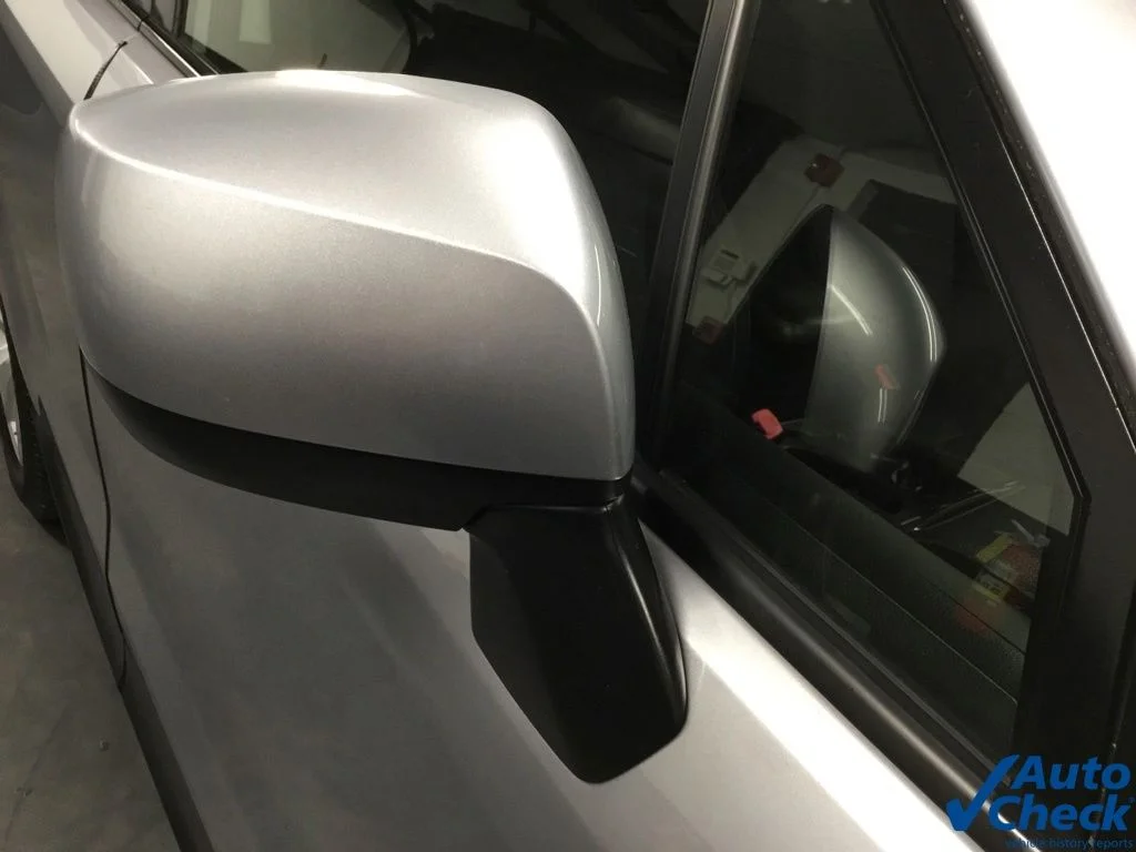 Used 2016 Silver Subaru 2.5i Premium image 16