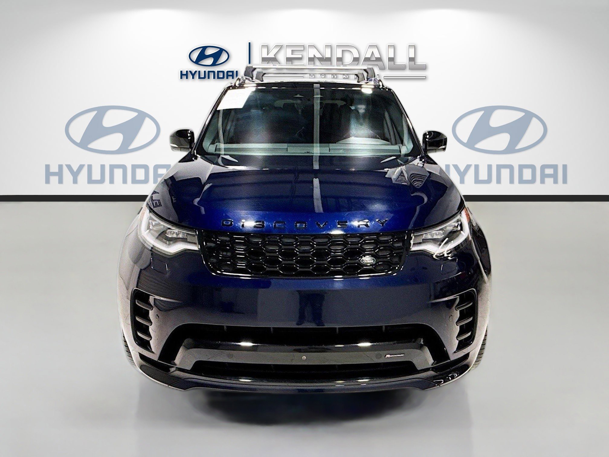 Used 2023 Portofino Blue Metallic Land Rover HSE R-Dynamic image 2