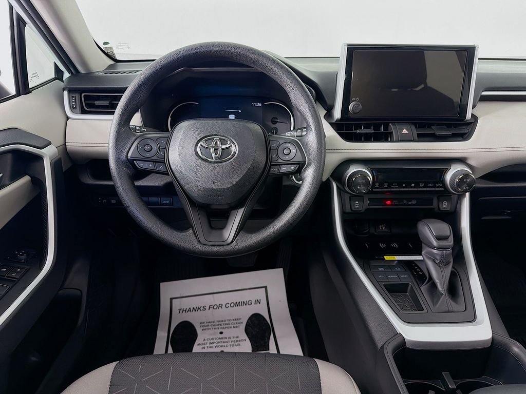 Used 2025 Ice Cap Toyota XLE image 21