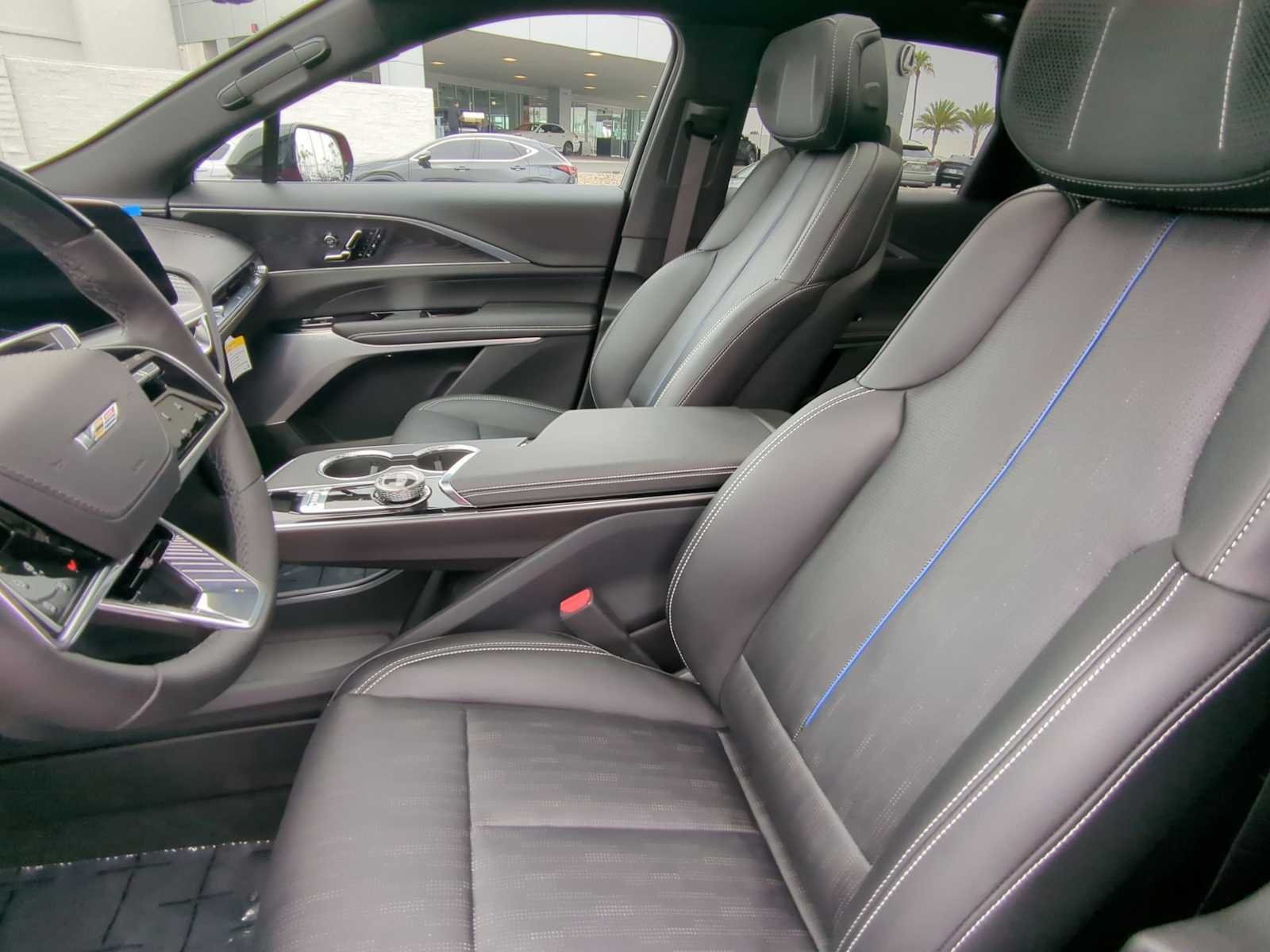 2026 Cadillac LYRIQ V - Photo 24