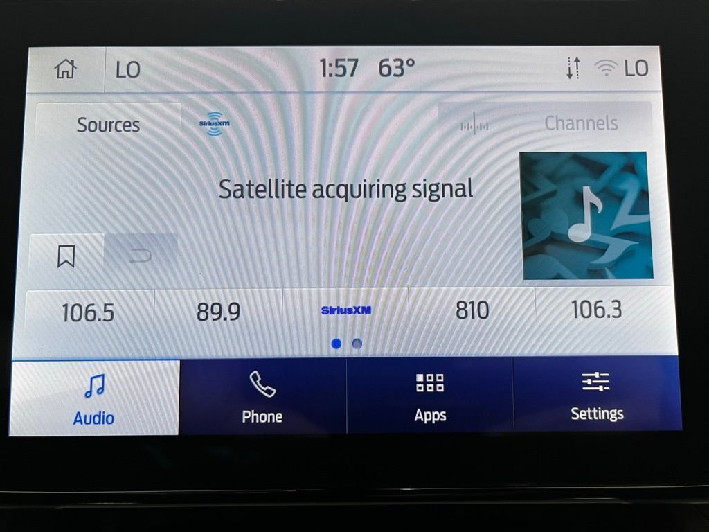 Used 2022 Blue Metallic Ford XLT image 5