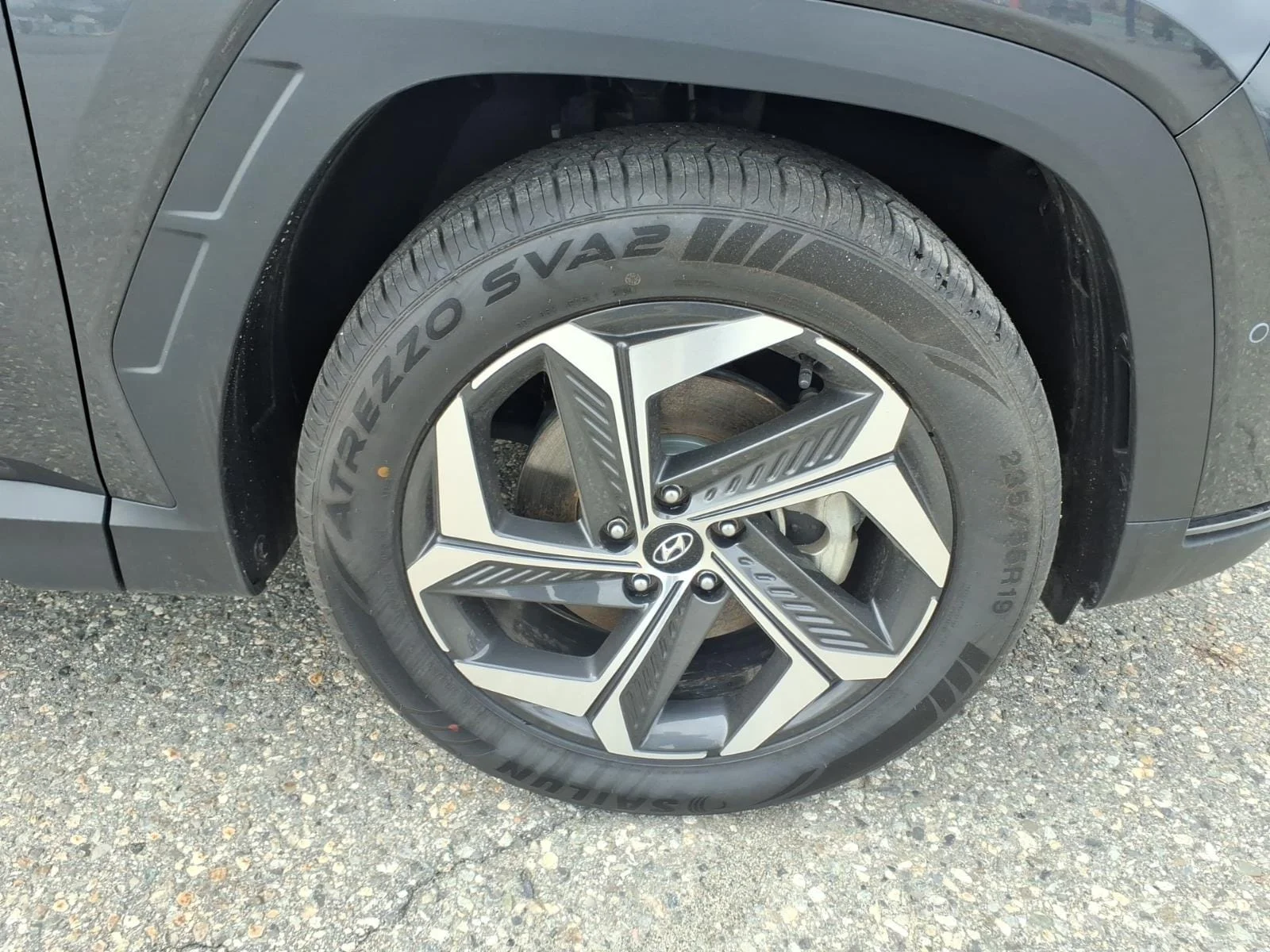 Used 2024 Dark Gray Metallic Hyundai Limited image 11