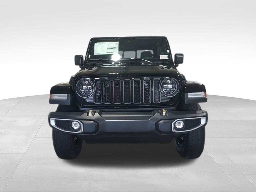 New 2026 Black Clear-Coat Exterior Paint Jeep 85th Anniversary Edition image 3