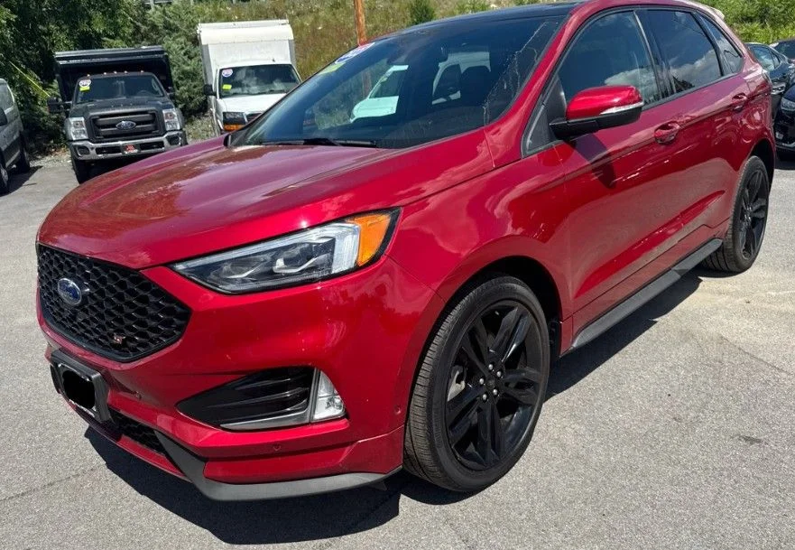 Used 2022 Red Ford ST image 2