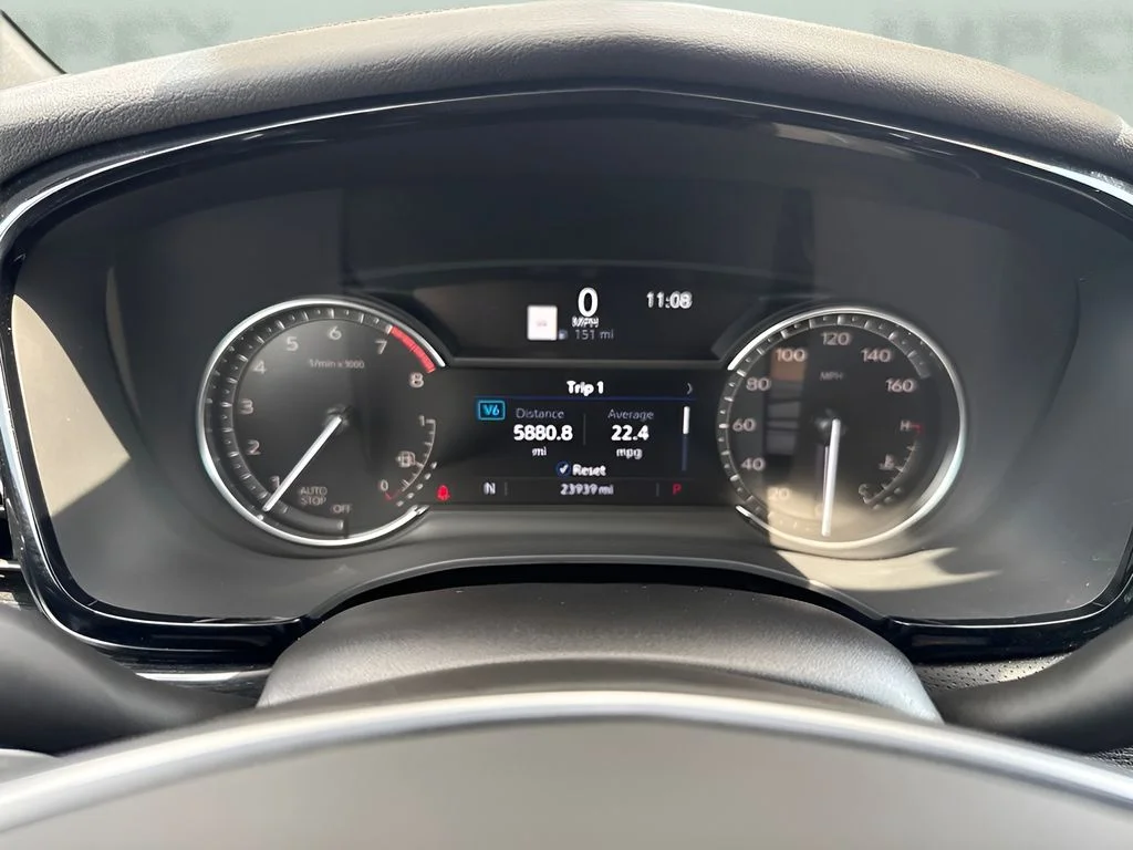 Used 2025 White Cadillac Premium Luxury image 25