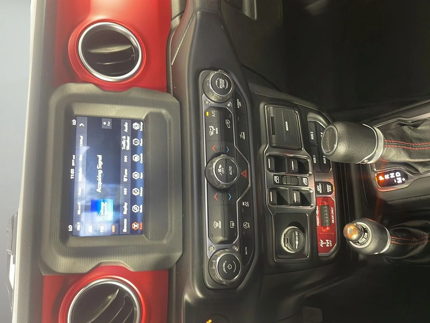 Used 2021 Sting-Gray Clearcoat Jeep Rubicon image 20