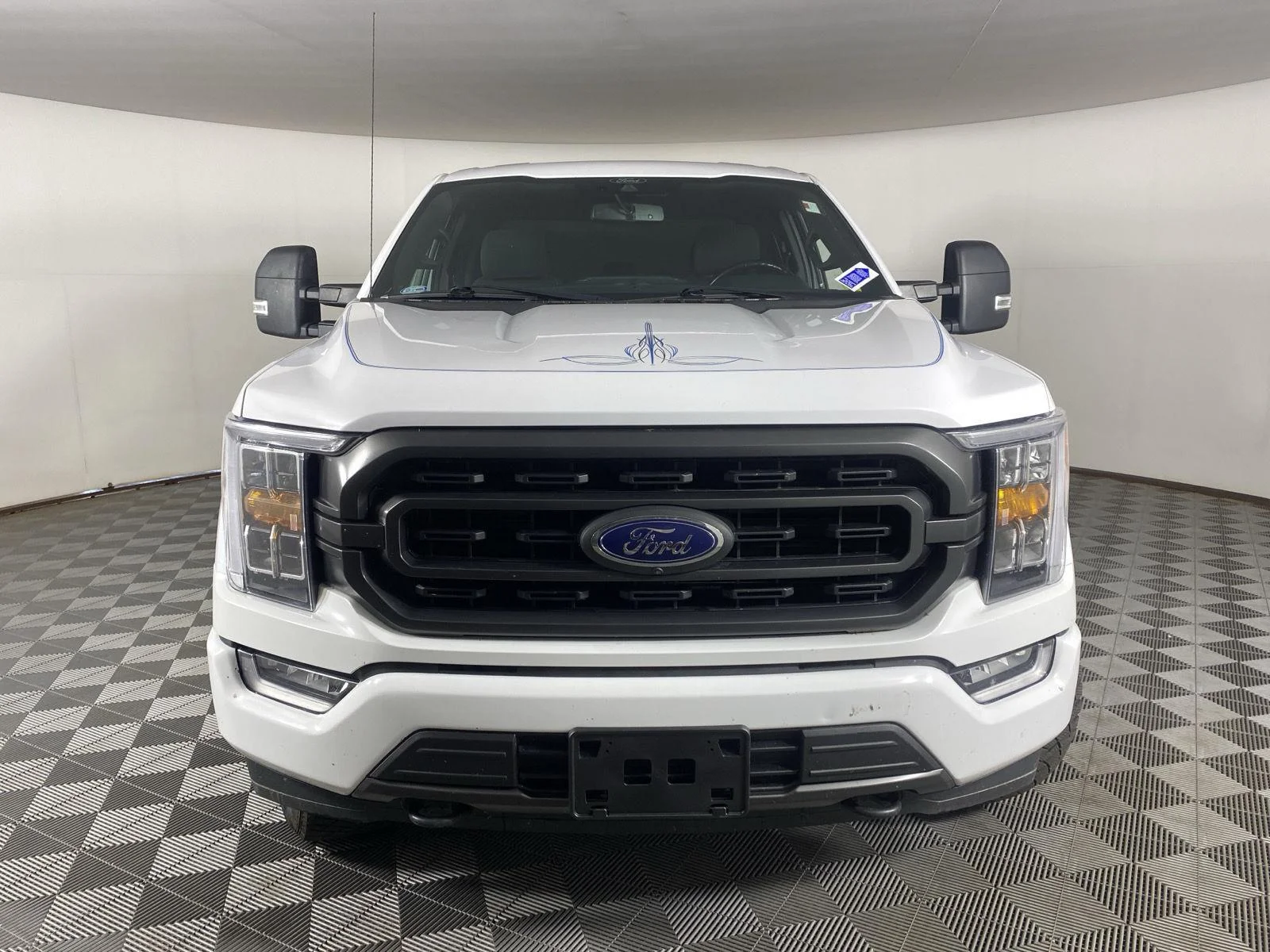 Used 2021 Oxford White Ford XLT image 12