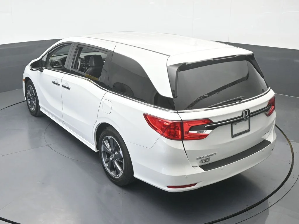 Used 2022 White Honda Elite image 53