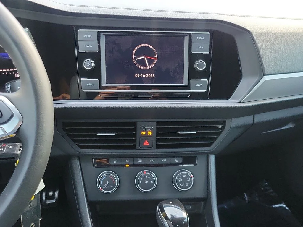 Used 2024 Gray Volkswagen 1.5T Sport image 18