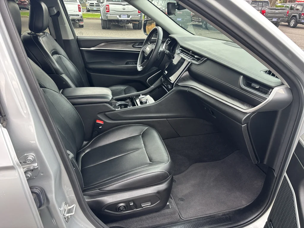 Used 2021 SILVER ZYNITH Jeep Limited image 13