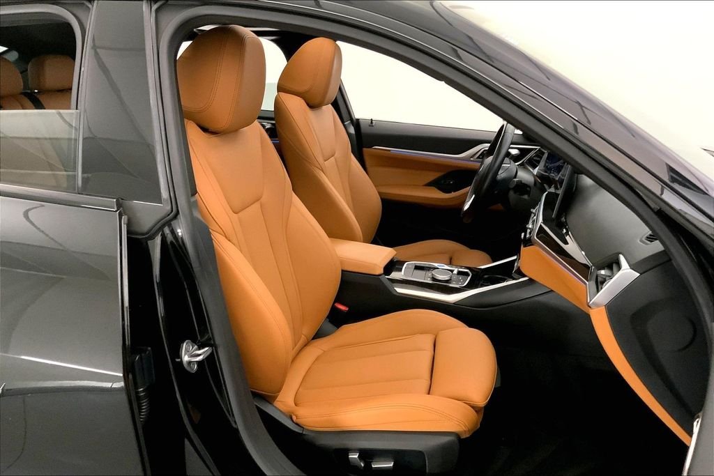Used 2023 Black Sapphire Metallic BMW  image 6