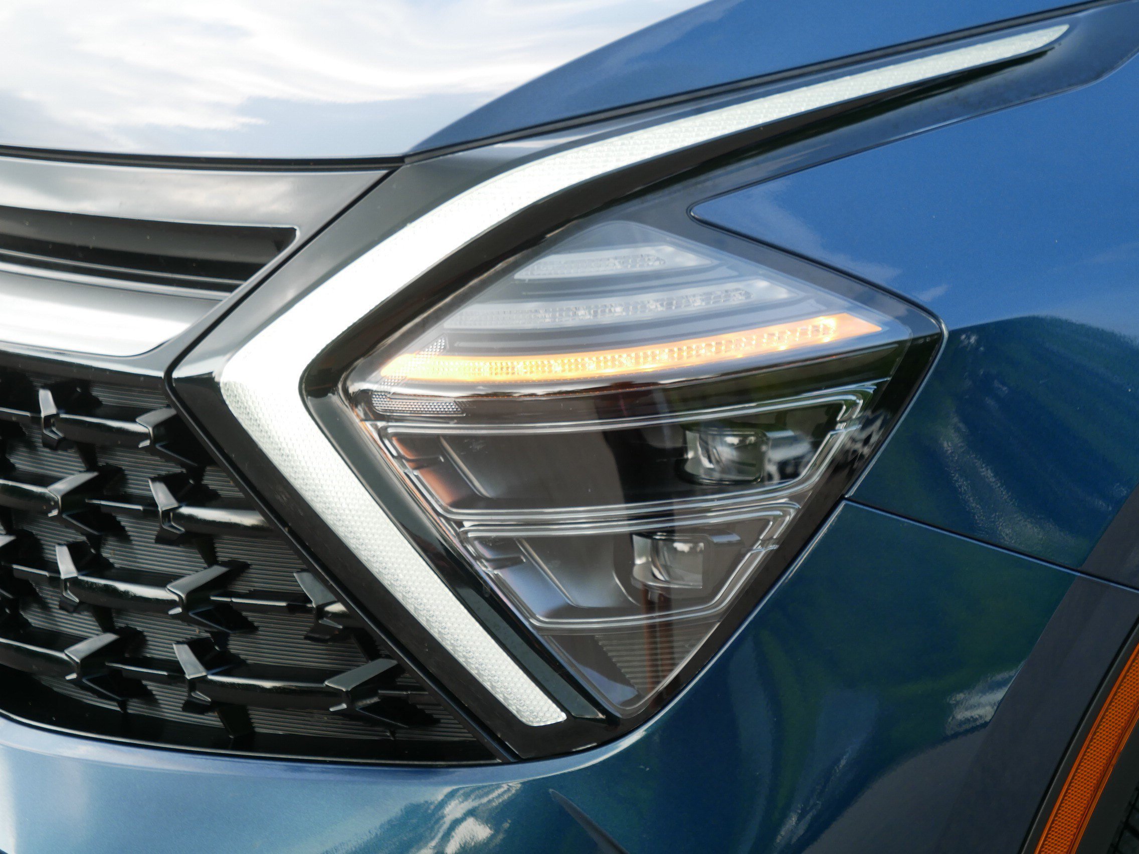 Used 2024 Vesta Blue Kia X-Line image 16