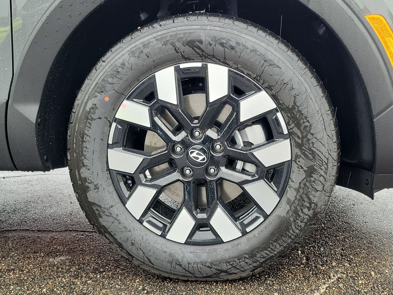 New 2026 Hampton Gray Hyundai SE AWD image 5