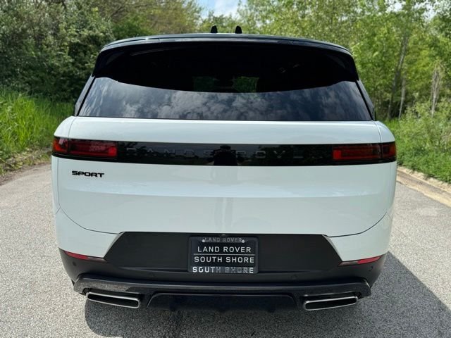 Certified Used 2025 Fuji White Land Rover SE image 6