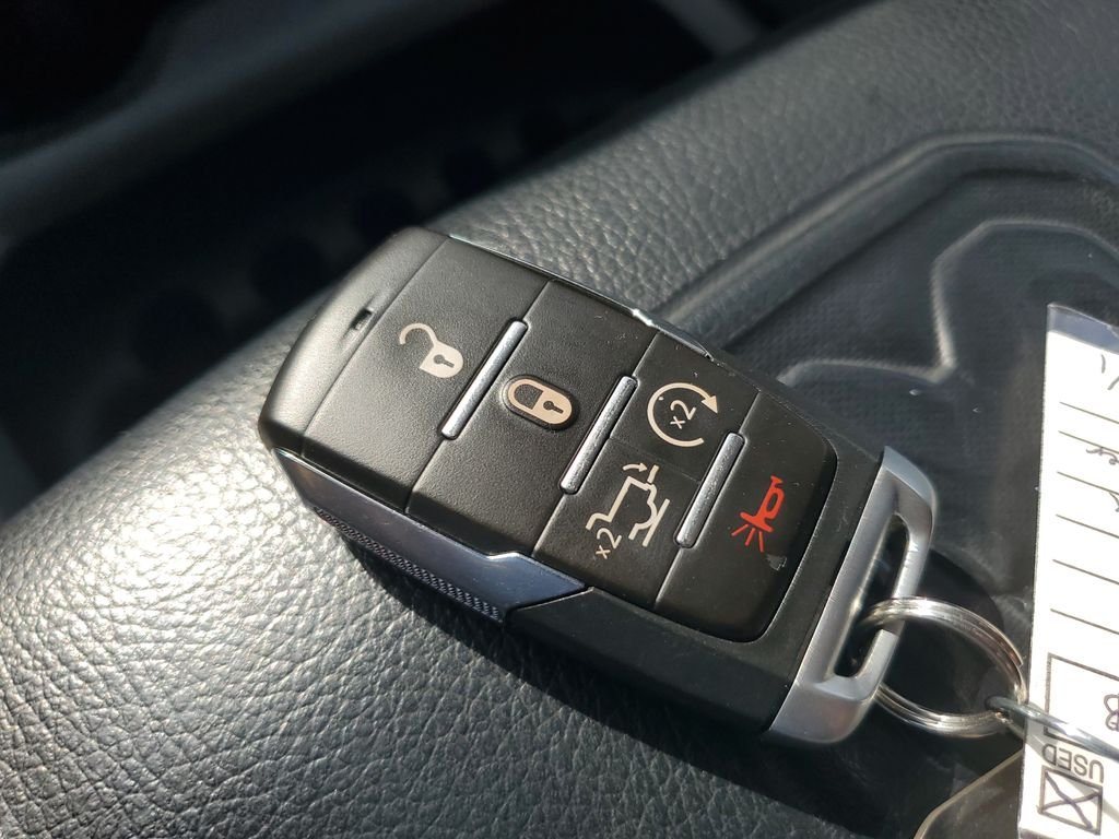 Used 2021 Silver Ram Laramie image 25