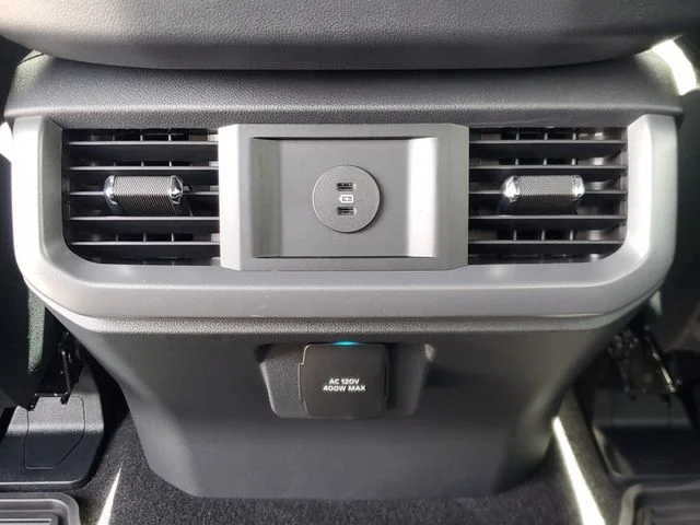 New 2026 Oxford White Ford XLT image 13