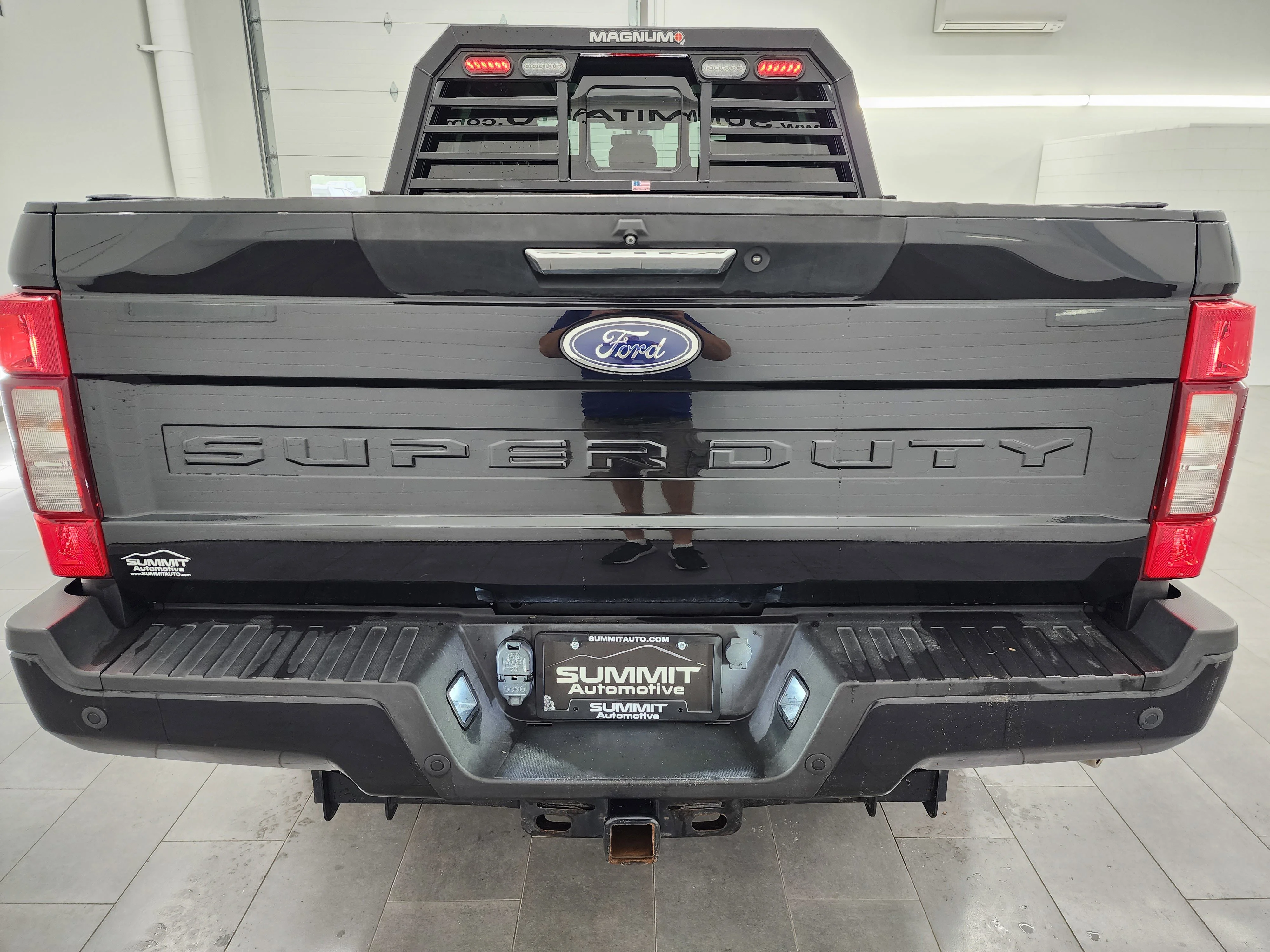 Used 2022 Agate Black Metallic Ford Lariat image 30
