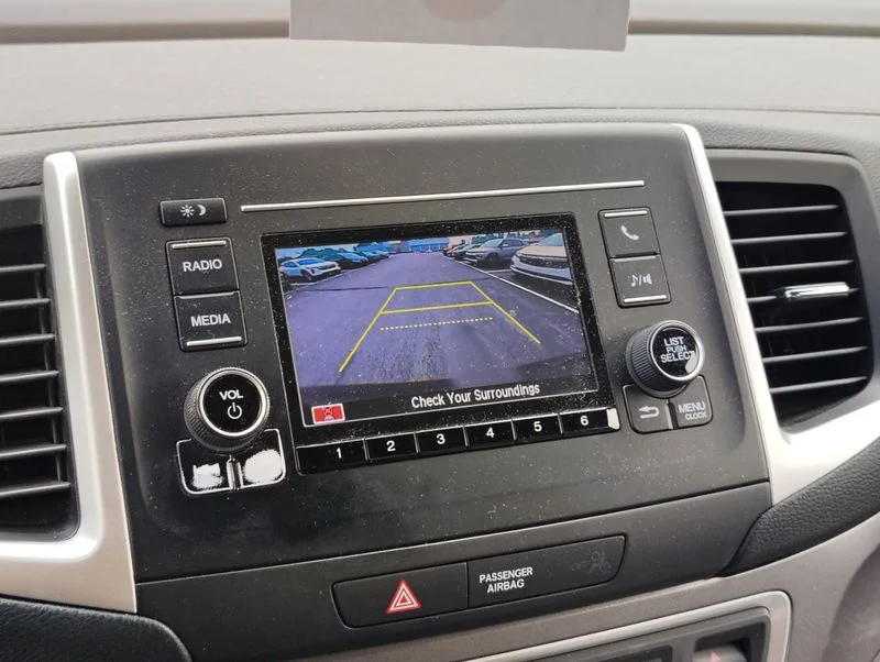 Used 2019  Honda LX image 17