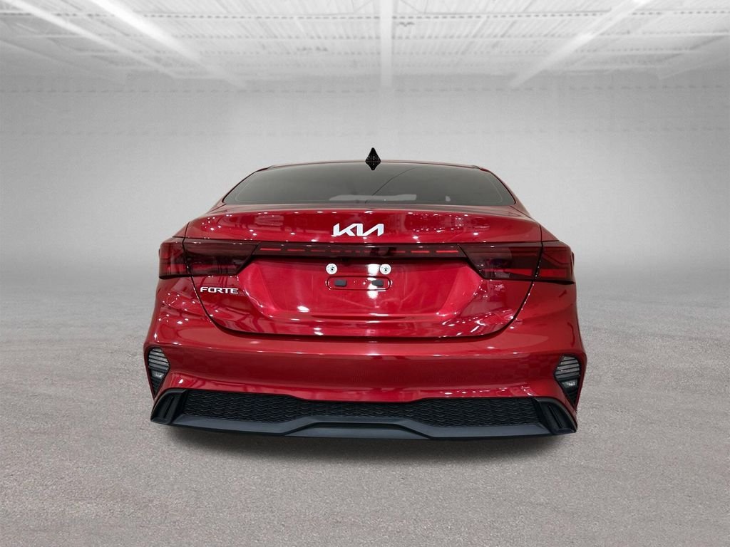 Used 2023 Red Kia LXS image 4