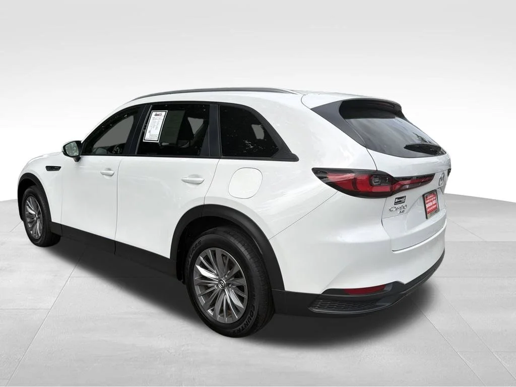 Used 2026 White Mazda 3.3 Turbo Select image 5