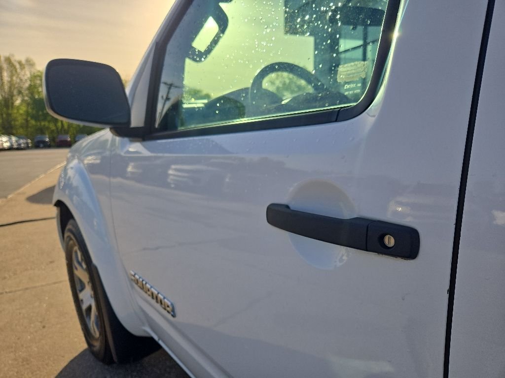 Used 2012  Suzuki Sport image 32