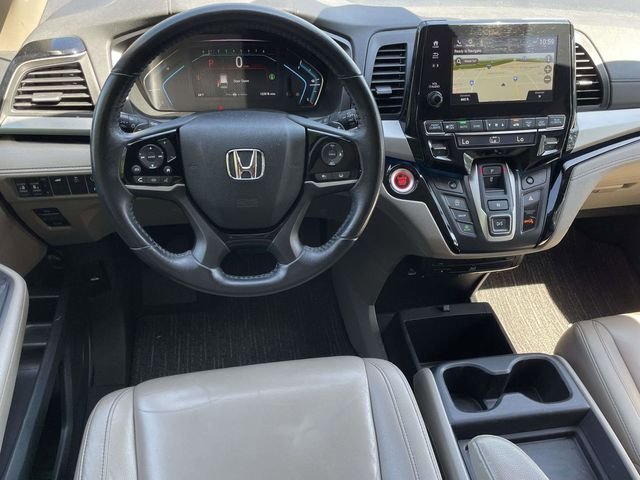 Used 2021 Platinum White Pearl Honda Touring image 4