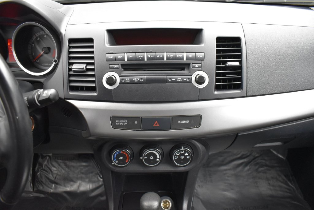 Used 2009 White Mitsubishi ES image 17