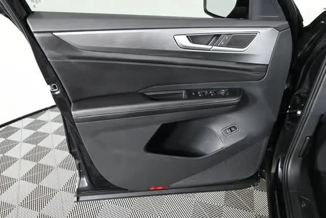 2026 Volkswagen Atlas Cross Sport SE w/Tech - Photo 30