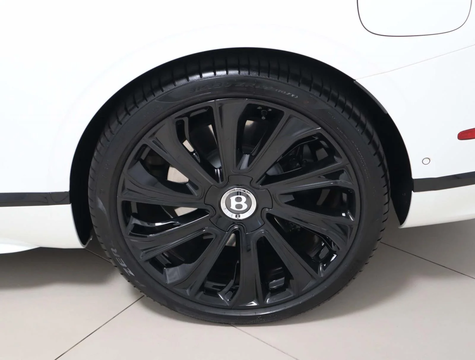 Used 2025 Glacier White Bentley GT Speed Convertible image 9