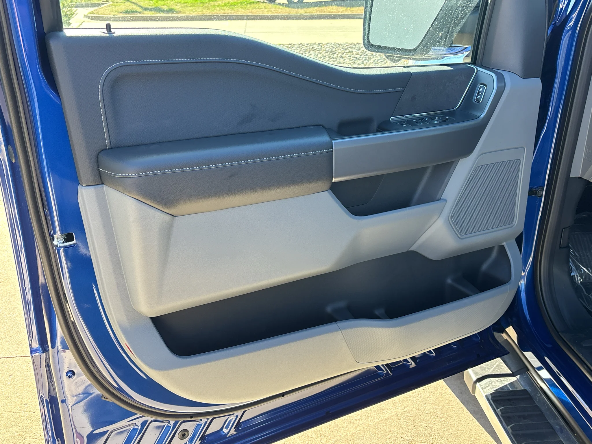 New 2026 Argon Blue Metallic Ford XLT image 12