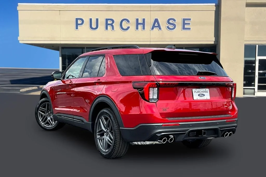 New 2026 Rapid Red Metallic Tinted Clearcoat Ford ST image 3