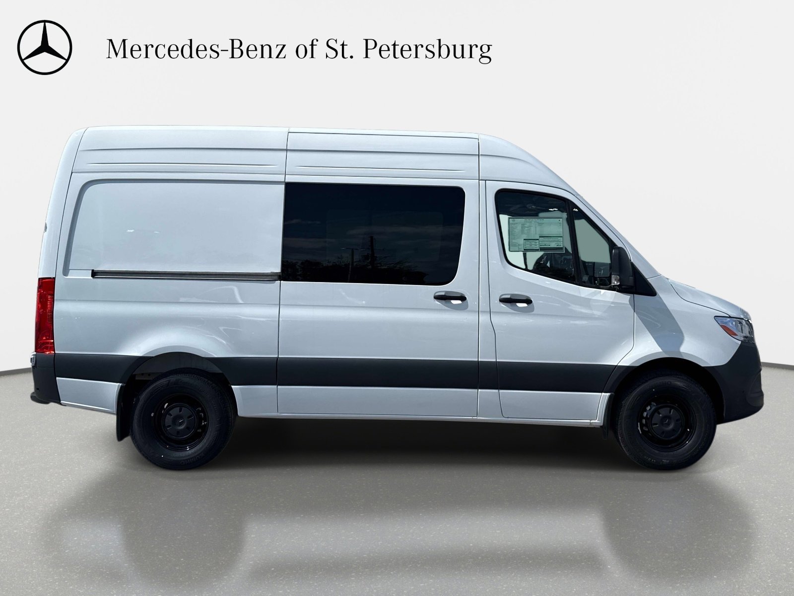 New 2026 Arctic White Sprinter Crew 144 WB image 5