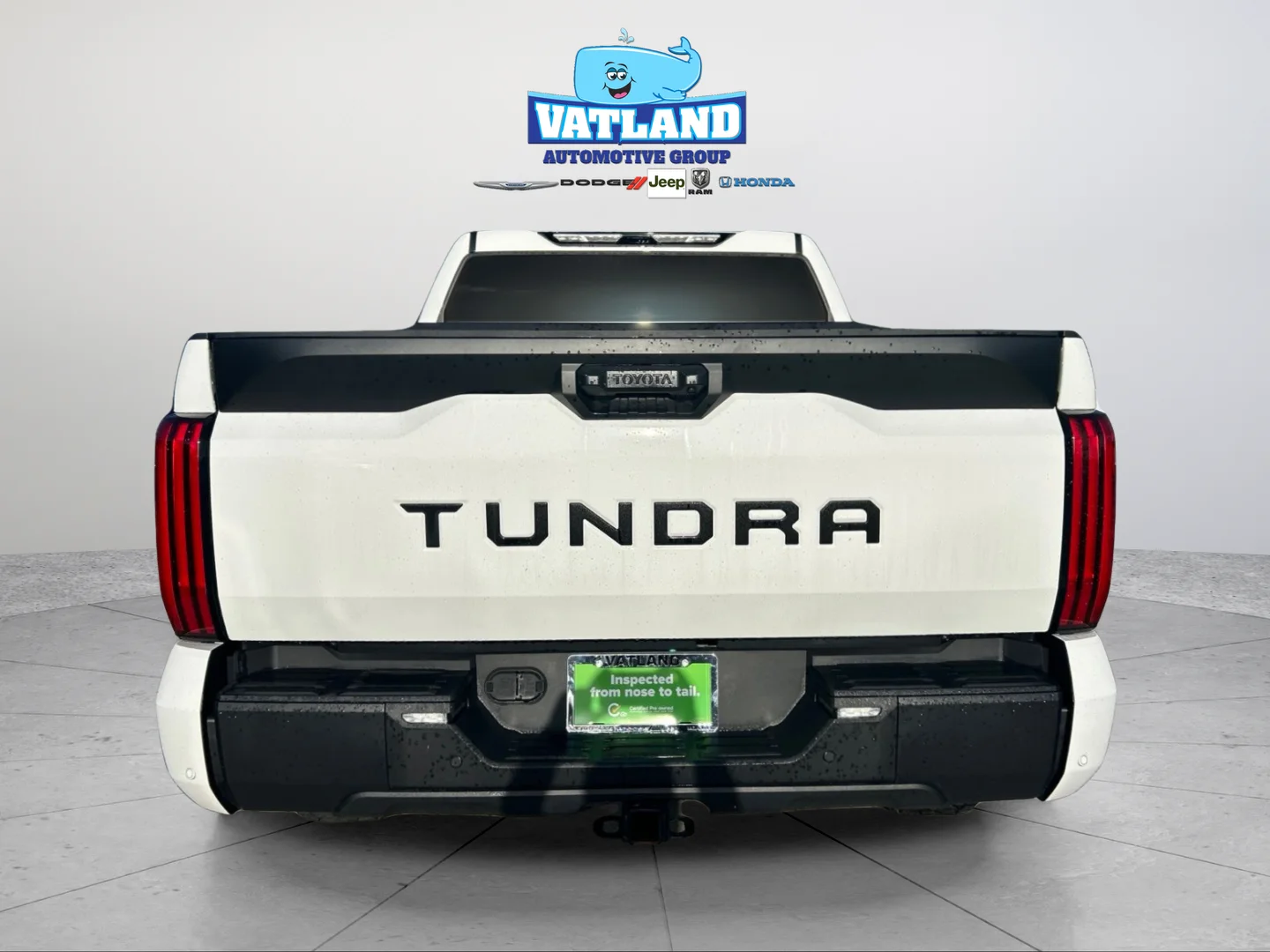 Used 2024 Ice Toyota SR5 image 4