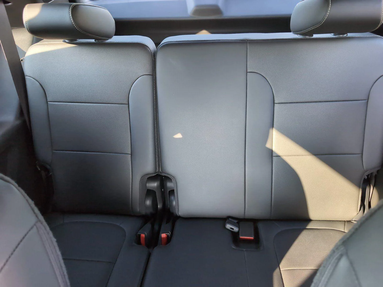 Used 2023 Sterling Gray Metallic Chevrolet Premier image 32
