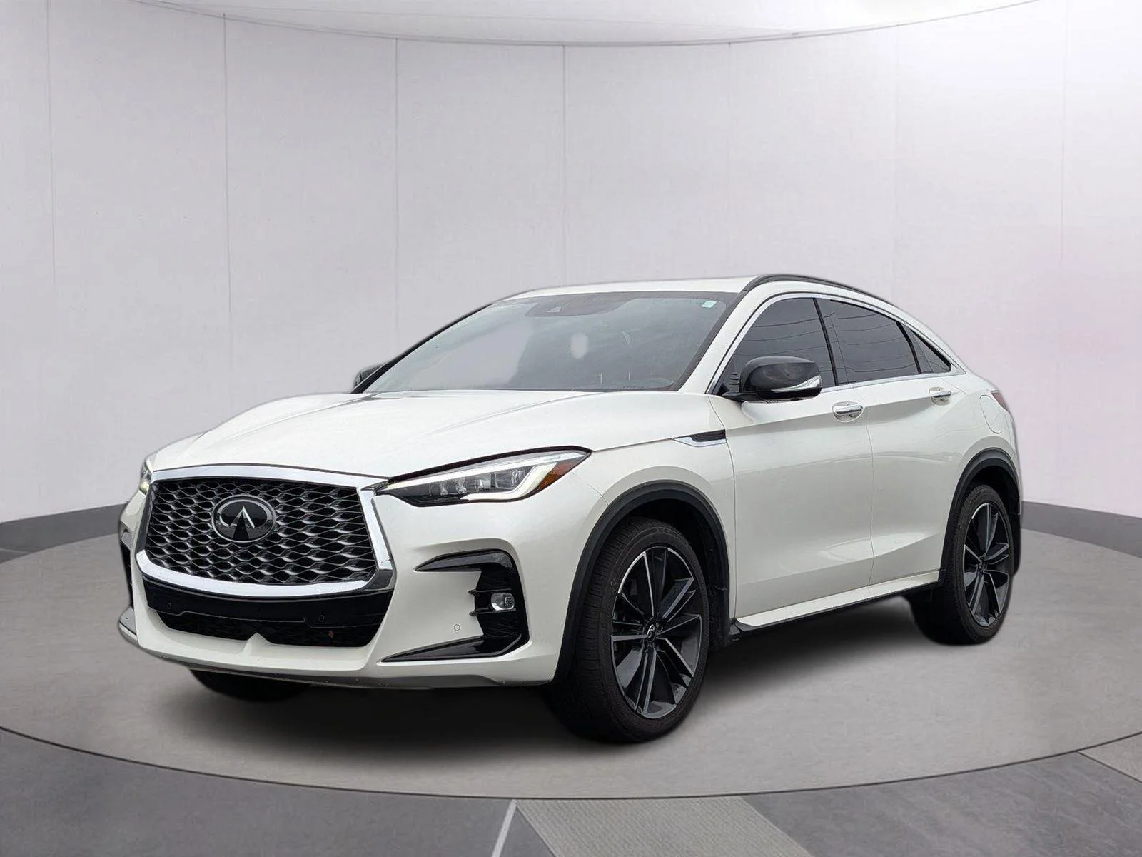 Used 2023 Majestic White INFINITI SENSORY image 3