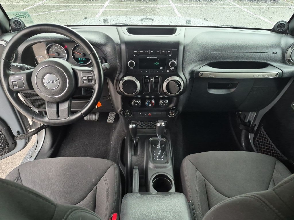 Used 2014 Gray Jeep Sport image 22