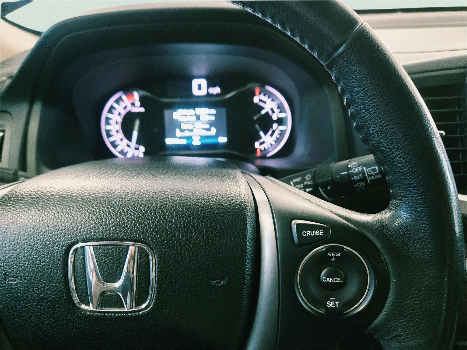 Used 2017 White Diamond Pearl Honda EX-L image 15