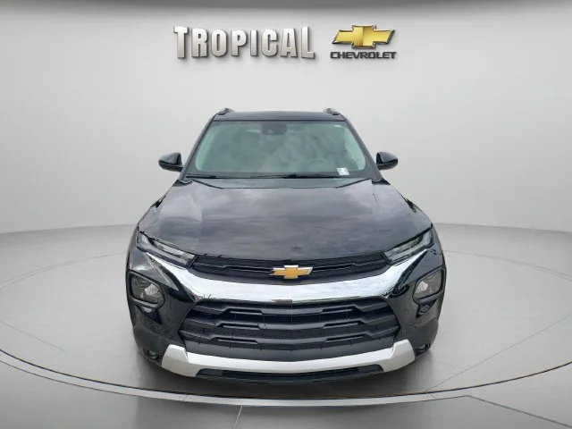 Used 2023 MOSAIC BLACK METALLIC Chevrolet LT image 8