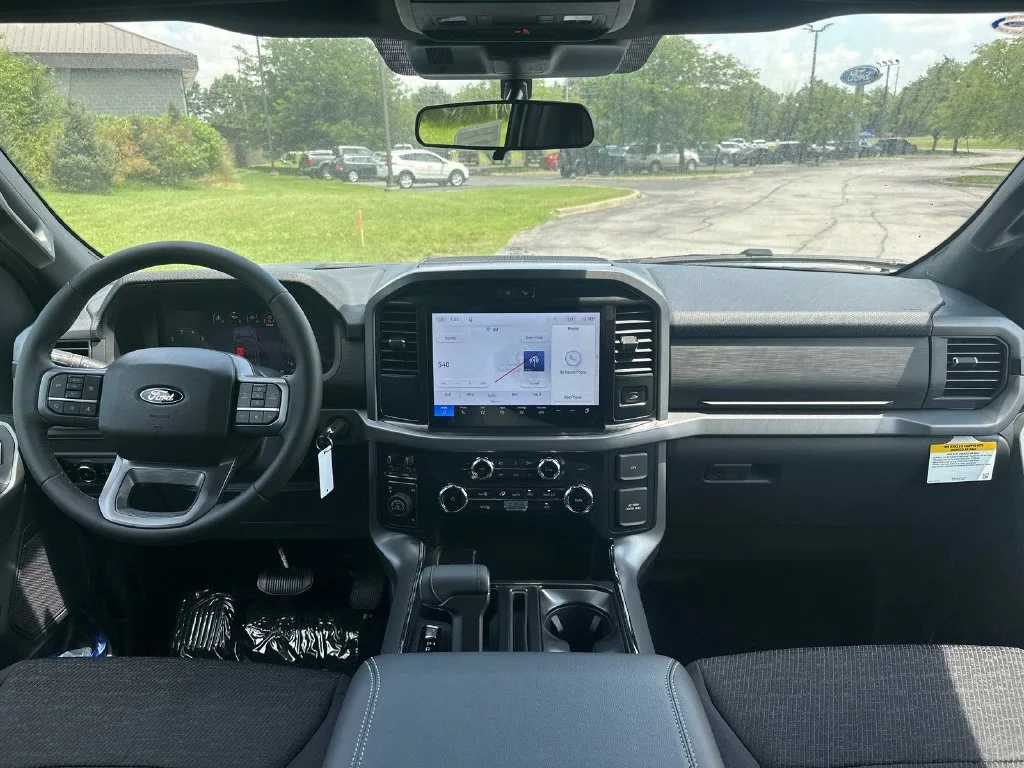 New 2026 Silver Ford XLT image 2