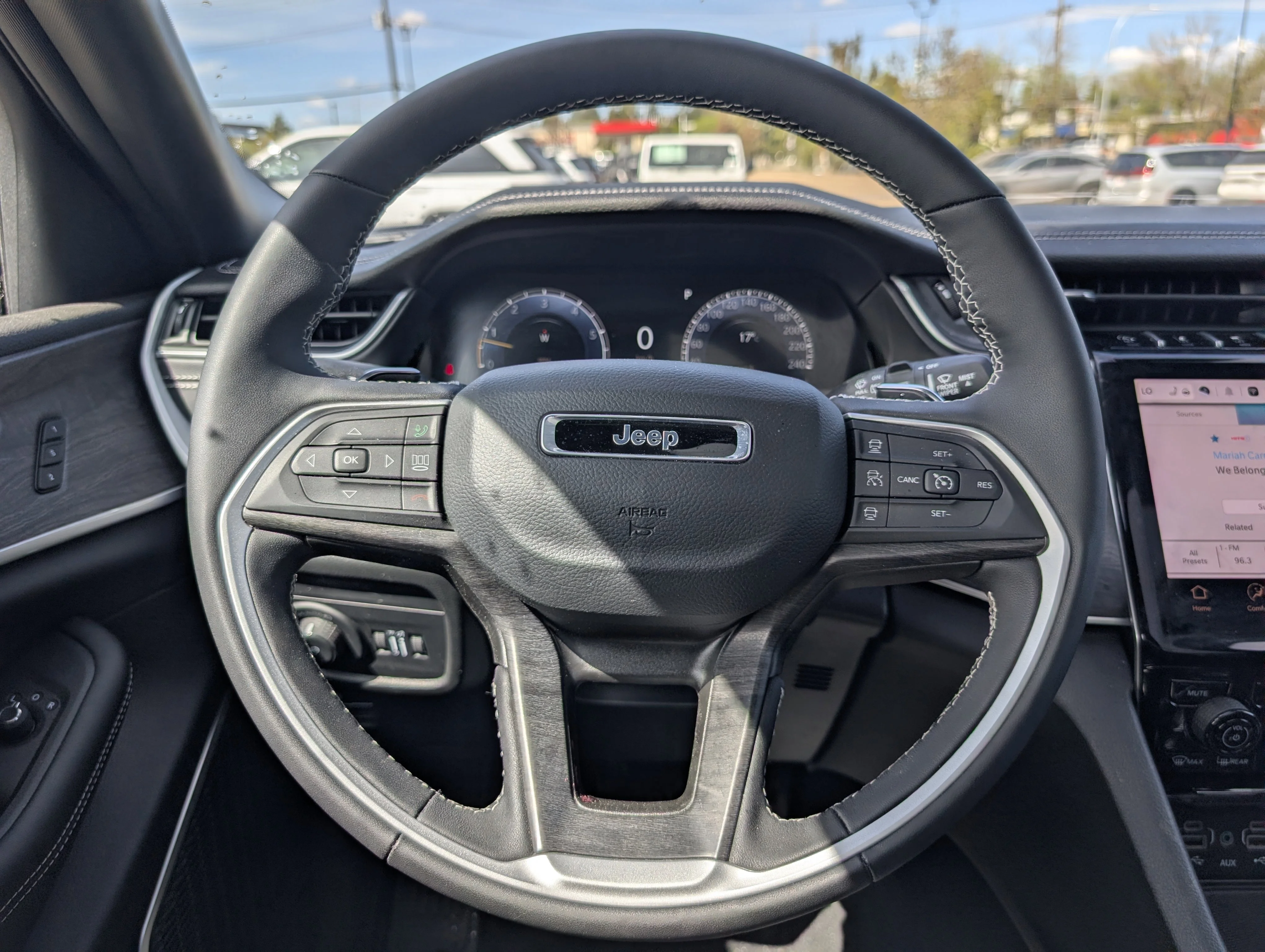 Used 2025 Baltic Grey Metallic Jeep Limited image 24