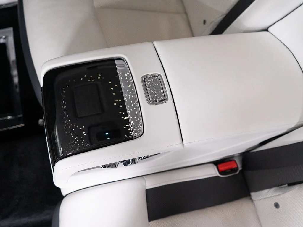 Certified Used 2023 Bespoke Crystal over Arctic White Rolls-Royce  image 28