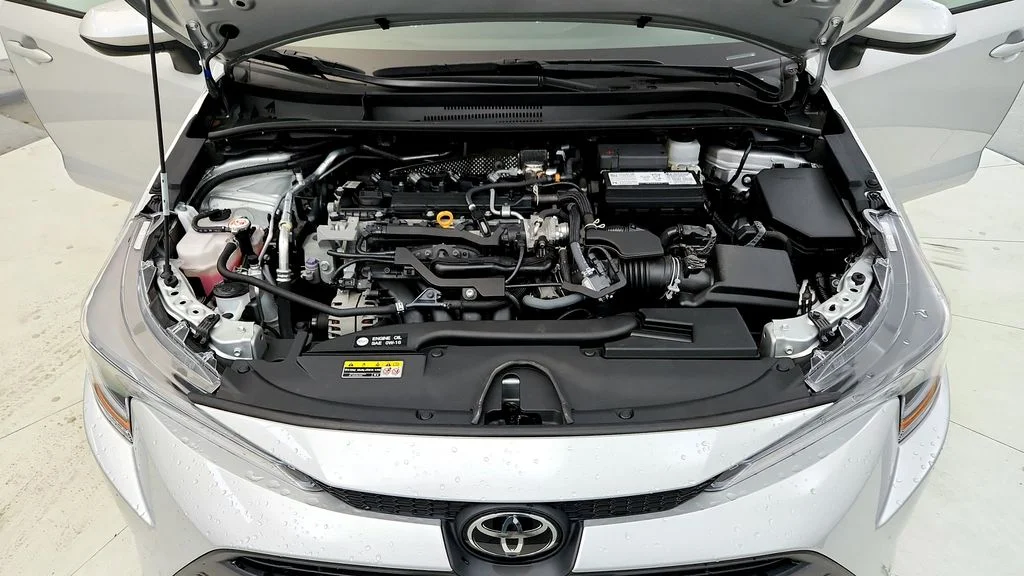 Used 2023 Silver Toyota LE image 15