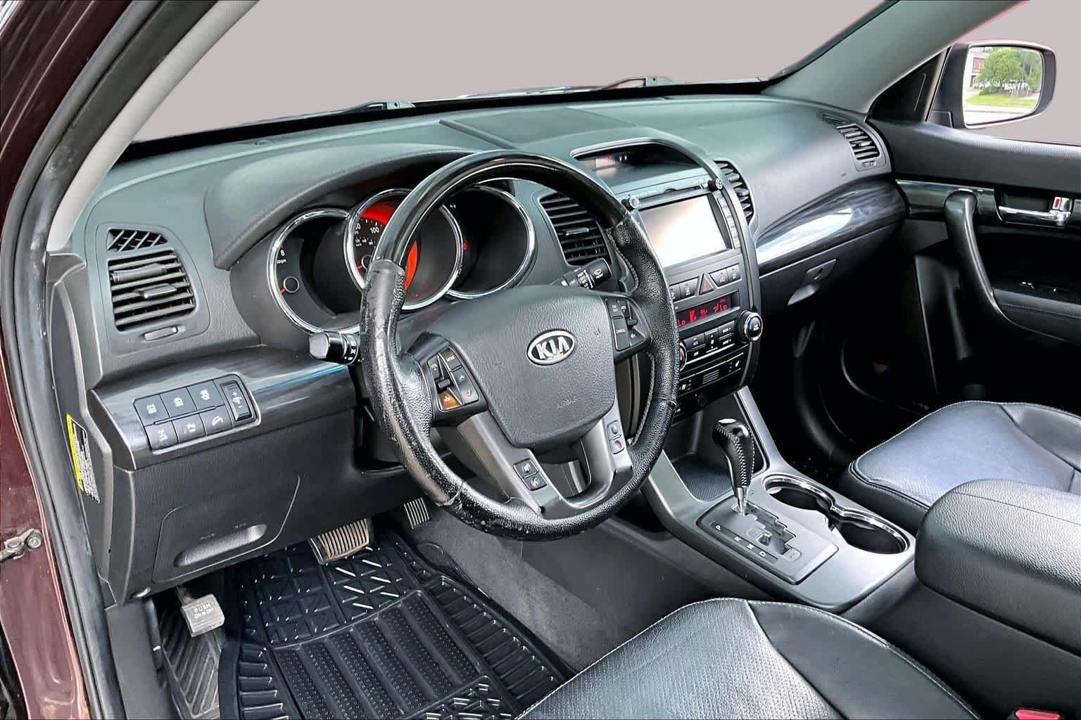 Used 2013 Dark Cherry Kia SX image 18