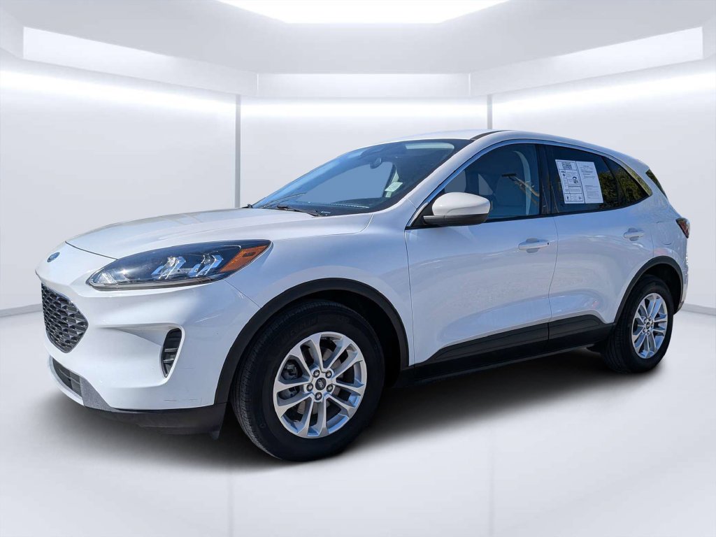 Used 2021 White Ford SE image 9