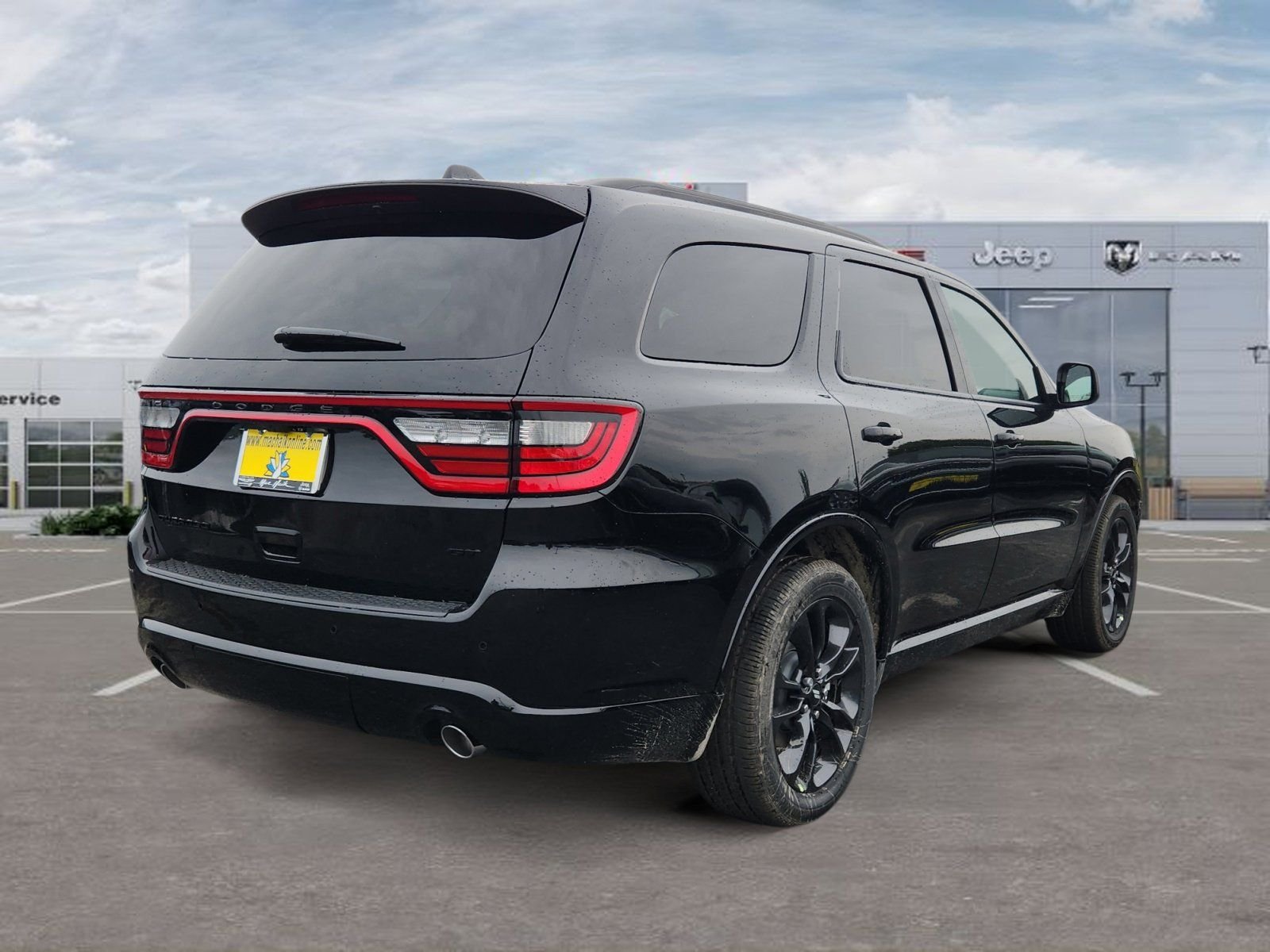 New 2026 Diamond Black Clear-Coat Exterior Paint Dodge GT image 5